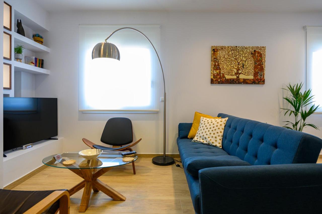 Chic Apartment In Nature, 5-Min Walk To The Beach Каламата Екстериор снимка